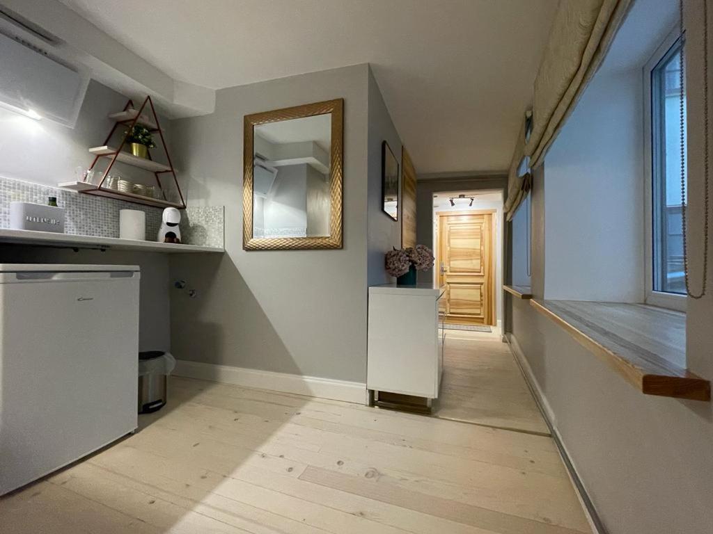 Budget Apartment In Old City Huoneisto Riika